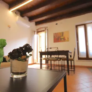 Vr Casa Di Mezzo Verona